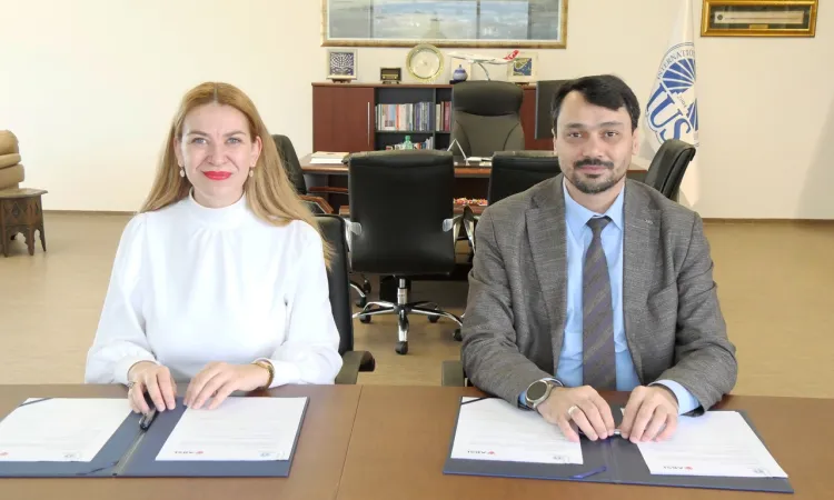 IUS and ABSL Sign MoU to Strengthen Student Industry Engagement