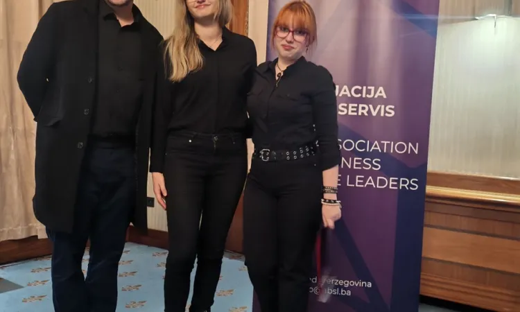 From Classroom to Industry: IUS Students Contribute to National Business Report