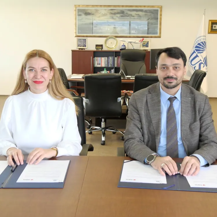 IUS and ABSL Sign MoU to Strengthen Student Industry Engagement